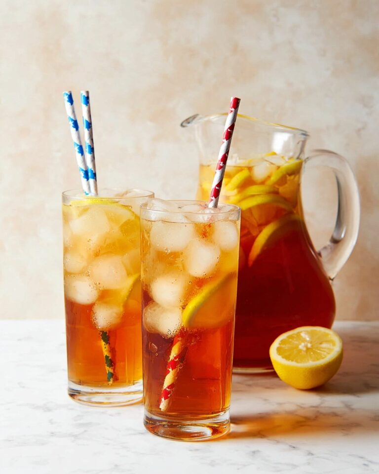 Sweet Tea Recipe: Refreshing Iced Tea with Lemon and Perfectly Balanced Sweetness Recipe