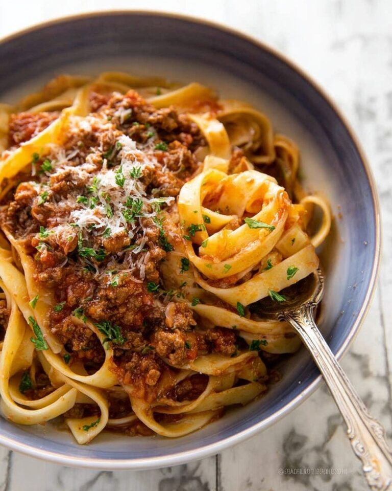 Slow Cooker Bolognese Sauce (Pasta Meat Sauce) Recipe